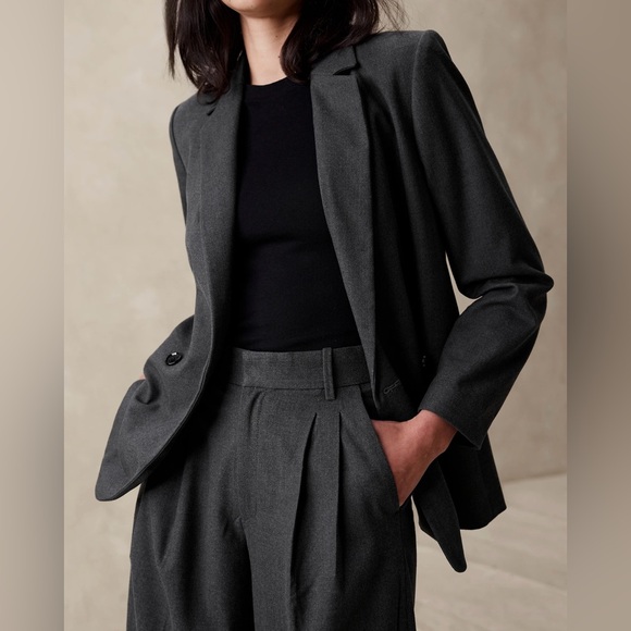 Banana Republic Wide-Leg Flannel Trouser Coal Black Heather - Picture 3 of 6